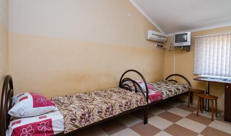 Эконом трехместный. Гостевой дом Мадагаскар, Геленджик, Кабардинка