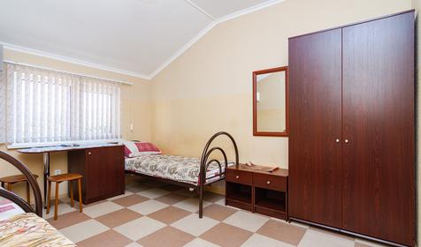 Эконом трехместный. Гостевой дом Мадагаскар, Геленджик, Кабардинка