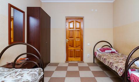 Эконом трехместный. Гостевой дом Мадагаскар, Геленджик, Кабардинка