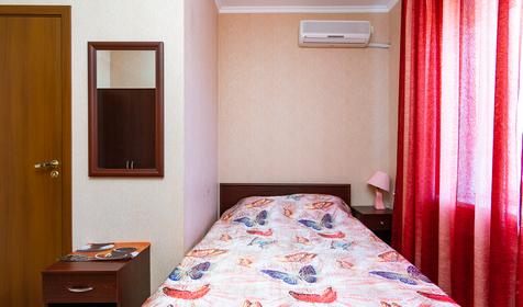 Стандарт трехместный. Гостевой дом Мадагаскар, Геленджик, Кабардинка