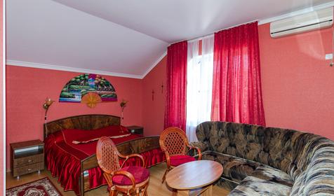 Четырехместный люкс. Гостевой дом Вега, Кабардинка