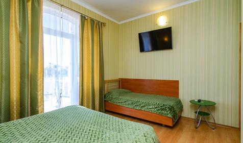 Трех-, четырехместный семейный двухкомнатный номер. Мини-отель Вега, г. Геленджик, с. Кабардинка