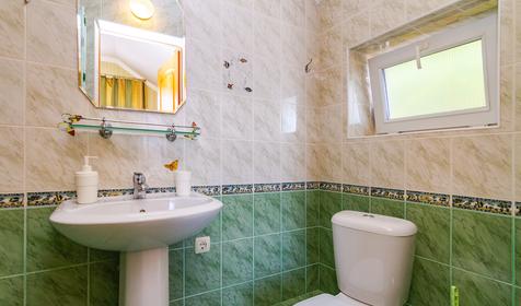 Трех-, четырехместный семейный двухкомнатный номер. Мини-отель Вега, г. Геленджик, с. Кабардинка