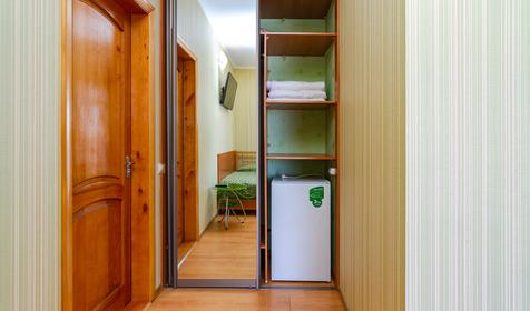 Трех-, четырехместный семейный двухкомнатный номер. Мини-отель Вега, г. Геленджик, с. Кабардинка