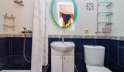 Двухместный с балконом. Гостевой дом Кристина, г. Геленджик, с. Кабардинка