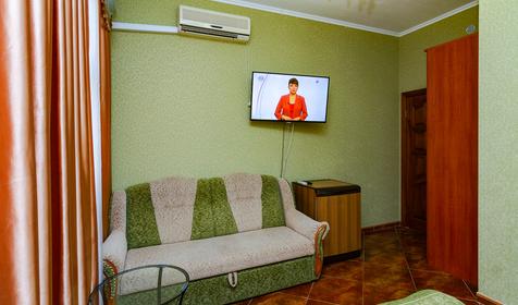 Трехместный полулюкс. Гостевой дом Кристина, г. Геленджик, с. Кабардинка