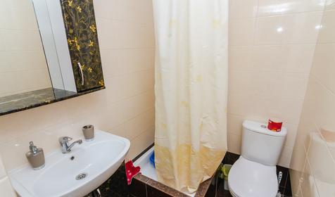 Двухкомнатный (изолированые комнаты) люкс с балконом. Гостевой дом Кристина, г. Геленджик, с. Кабардинка