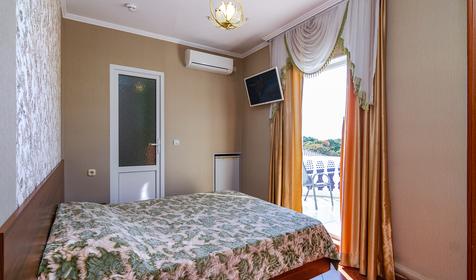 Двухместный с видовым балконом. Гостевой дом Кристина, г. Геленджик, с. Кабардинка