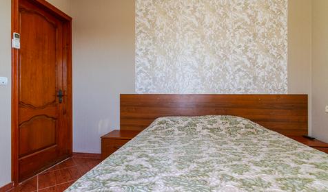 Двухместный с видовым балконом. Гостевой дом Кристина, г. Геленджик, с. Кабардинка