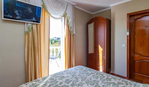 Двухместный с видовым балконом. Гостевой дом Кристина, г. Геленджик, с. Кабардинка