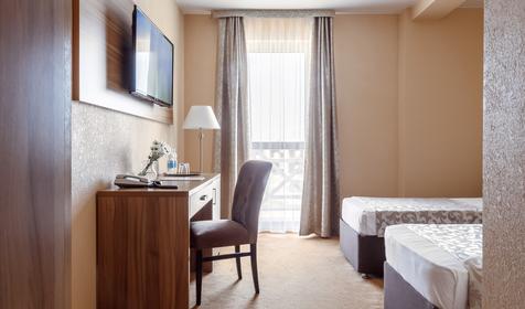 Стандарт смежный с балконом. Гостиничный комплекс ЛетоотеЛь. Анапа, Благовещенская