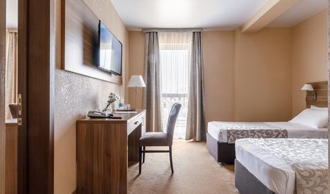 Стандарт смежный с балконом. Гостиничный комплекс ЛетоотеЛь. Анапа, Благовещенская