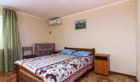 Номер с удобствами. Гостевой дом с видом на море. г. Сочи, Лазаревский район, п. Лазаревское