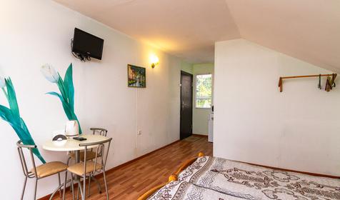 Номер с удобствами. Гостевой дом с видом на море. г. Сочи, Лазаревский район, п. Лазаревское