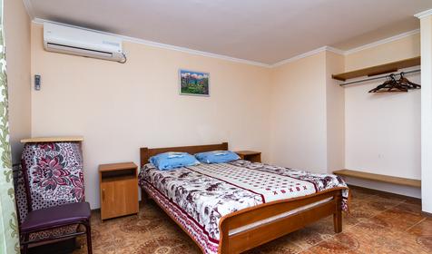 Номер с удобствами. Гостевой дом с видом на море. г. Сочи, Лазаревский район, п. Лазаревское