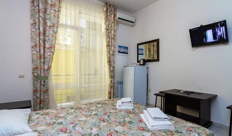 Двухместный стандарт с балконом. Отель Эллас, Сочи, Адлер