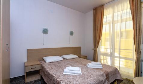 Двухместный стандарт с балконом. Отель Эллас, Сочи, Адлер