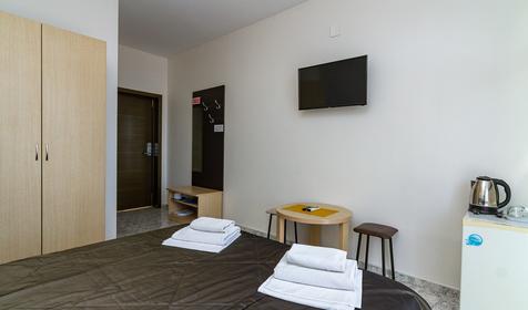 Двухместный комфорт с балконом. Отель Эллас, Сочи, Адлер