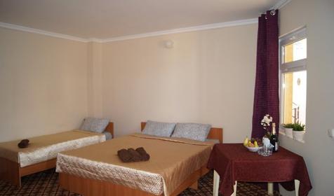 Стандарт четырехместный. Гостиница Скала. Анапа