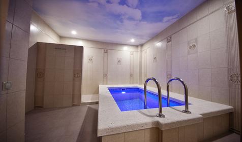 Купель в бане. Отель Фаворит, г. Геленджик