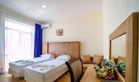 Стандарт трехместный. Гостевой дом Версаль, г. Геленджик