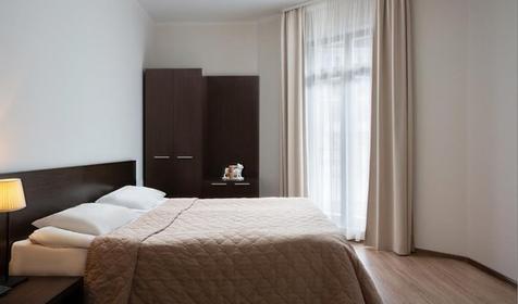 Апартаменты с кухней-гостиной и с балконом (вид на озеро), корпус 3