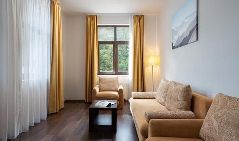 Апартаменты двухместные двухкомнатные с кухней, корпус 4