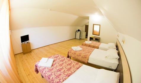 Улучшенный трехместный