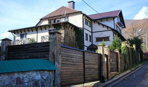 Частный отель Альпийский двор, Сочи, п. Красная Поляна