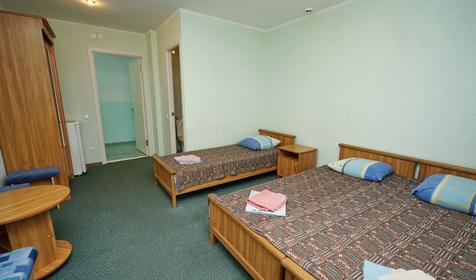 Трехместный с удобствами. База отдыха Лаванда, Сочи, Лазаревский район, п. Лазаревское