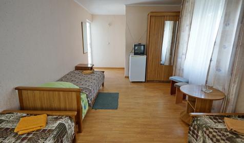 Трехместный с удобствами. База отдыха Лаванда, Сочи, Лазаревский район, п. Лазаревское