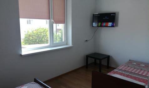 Трехместный