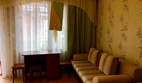 Трехместный