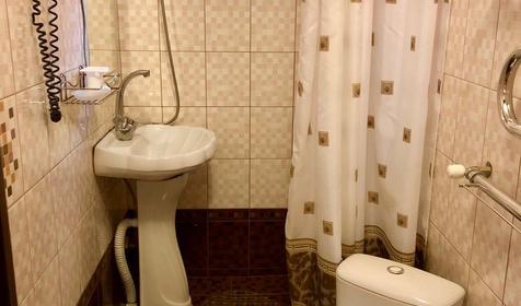 Трехместный