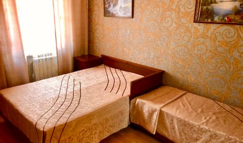 Трехместный