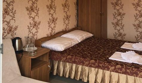 Трехместный стандарт (с балконом и видом на море)