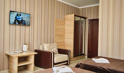 Полулюкс четырехместный с балконом