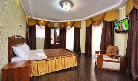 Купол. Улучшенный трехместный с балконом, 7 этаж