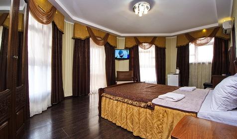 Купол. Улучшенный трехместный с балконом, 7 этаж