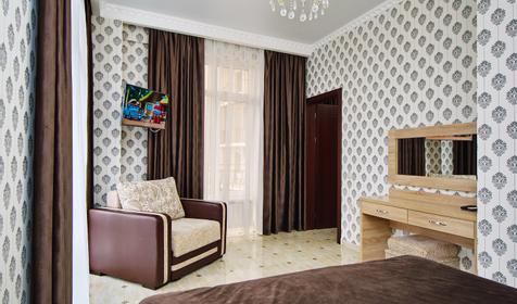 Люкс двухкомнатный с балконом