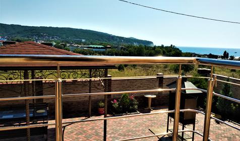 Трехместный Делюкс с балконом и видом на море