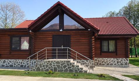 У подножия горы Шизе