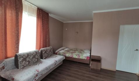 Пятиместный с балконом