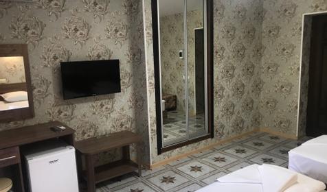 Четырехместный полулюкс с балконом