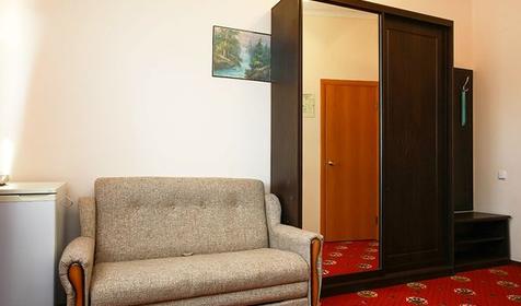 Двухместный двухкомнатный полулюкс. Отель Максимус, Анапа