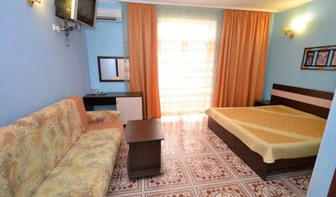 Стандарт четырехместный с балконом. Отель Мармелад, Анапа, Витязево