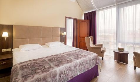 Люкс четырехместный двухкомнатный