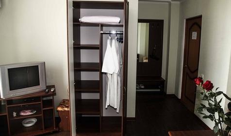 Люкс трехместный. Отель Добрая МАМА, Сочи, Адлер