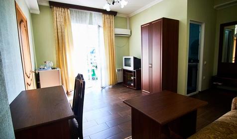 Люкс трехместный. Отель Добрая МАМА, Сочи, Адлер