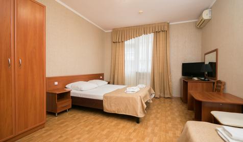 Семейный стандарт трехместный. Отель Экодом Фэмили, Сочи